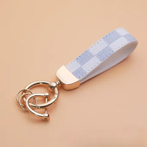 Men's Printed Leather Car Keychain - Metal Horseshoe Design, Universal Fit, Keychain for Car Keys