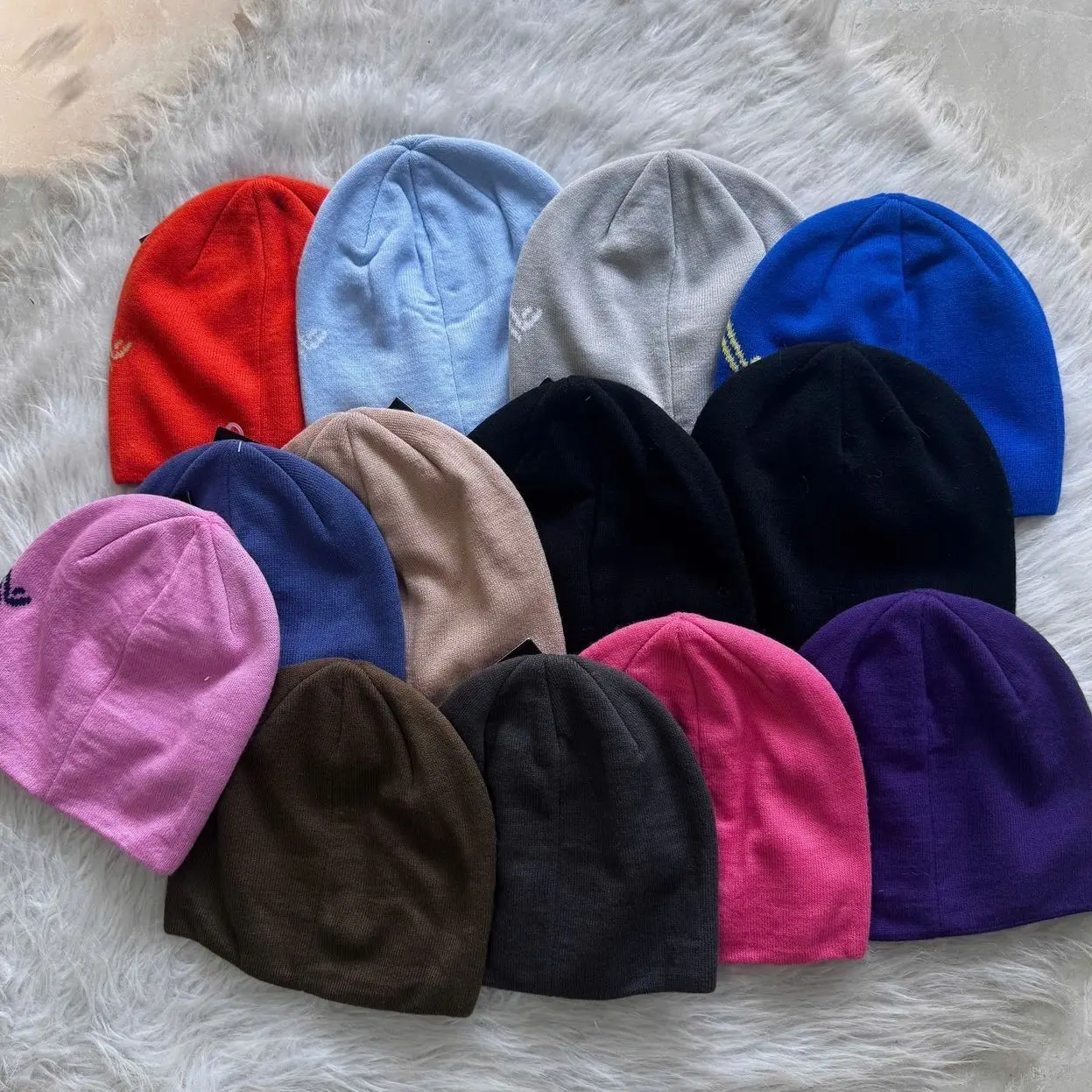 Cozy Beanie with Skeleton Design - Acrylic Material for Cold Days & Ski Accessories - Trendy Look for Winter Streetwear - Iconic Bird Logo - 20cm x 18cm - Perfect for Outdoor Fashion Lovers