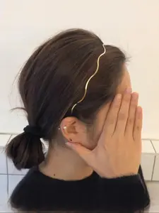 Women's Minimalist Solid Color Zigzag Headband, Casual Trendy Fashionable Hair Accessory for Daily & Party Wear