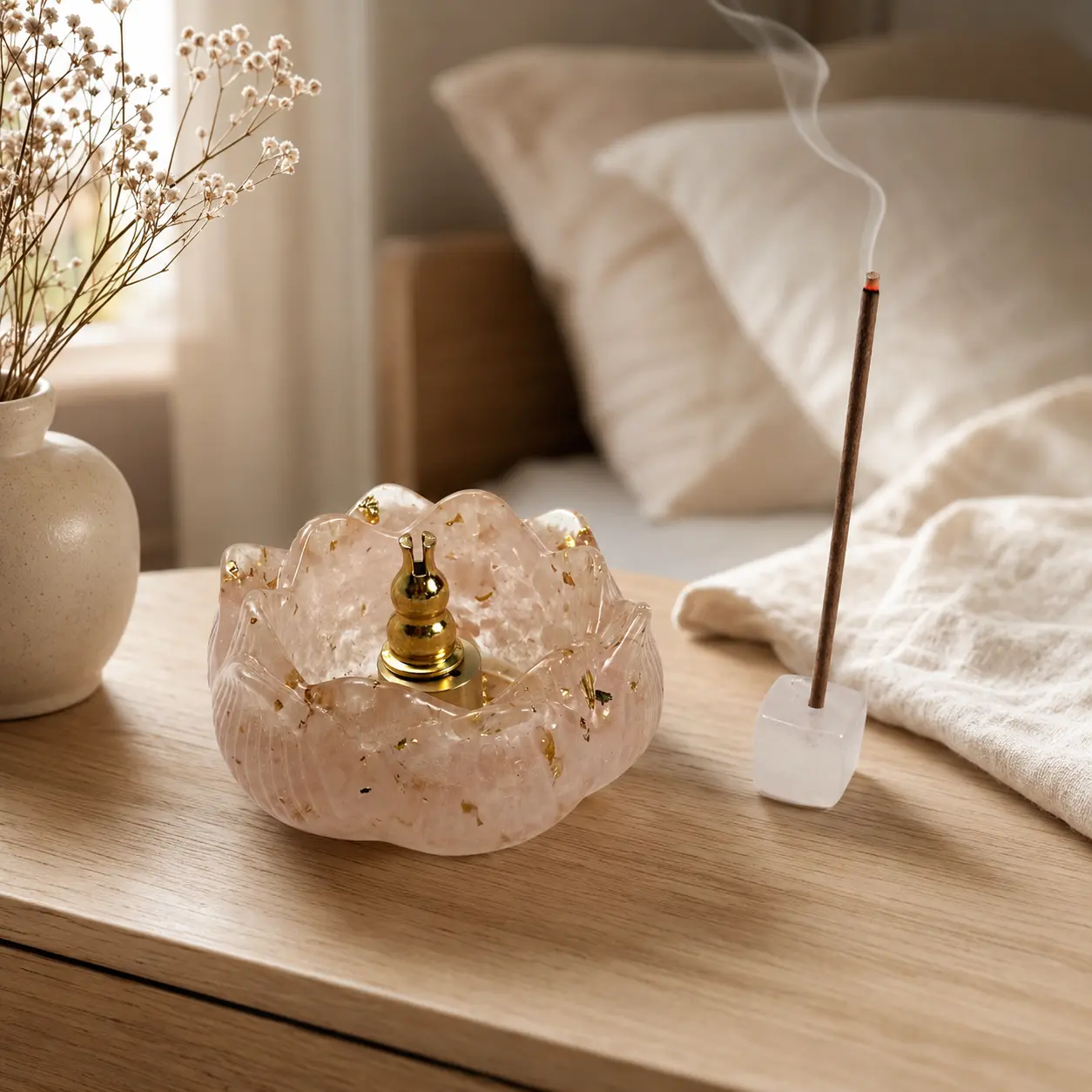 Lotus Incense Burner Set with Gold Foil, Crystal Lotus Offering Bowl with Brass Incense Holders and Gemstone Base, Meditation Yoga Room Decor Aromatherapy Ash Catcher Spiritual Gift