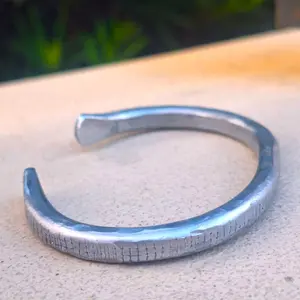 Zinc 99.99% Bracelet - Pulsera de Zinc Puro - Hammered with Patterns - Martillada