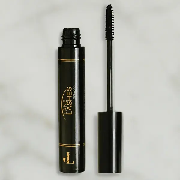 Lane Lashes Mascara: Dramatic length, volume, and definition without clumping or flaking. Clean. Bold. Uncompromising.