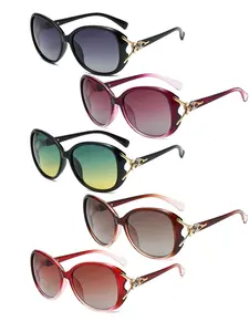 Women's Round Frame Fashion Glasses with Gradient Lenses and Metal Fox Decor, Perfect for Travel and Beach, Summer Adventure Accessory