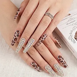 Leopard Print Rhinestone Nail Art Set for Women - Elegant and Stylish Design - Perfect for Special Occasions and Daily Wear