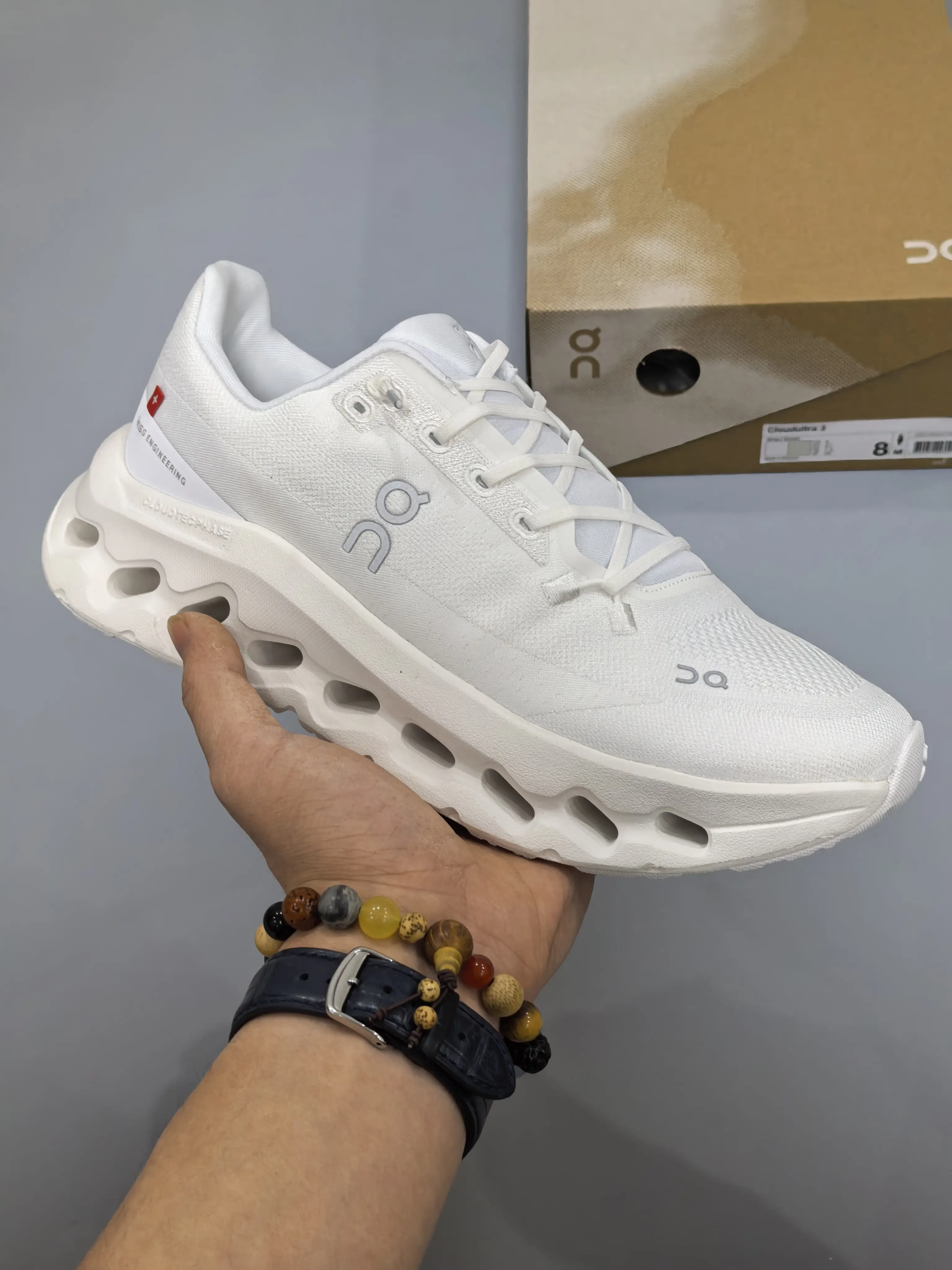 All White Mesh Running Shoes Hollow Air Cushion Sole Breathable Shock Absorbing Athletic Sneakers For Jogging Fitness Daily Casual Sports