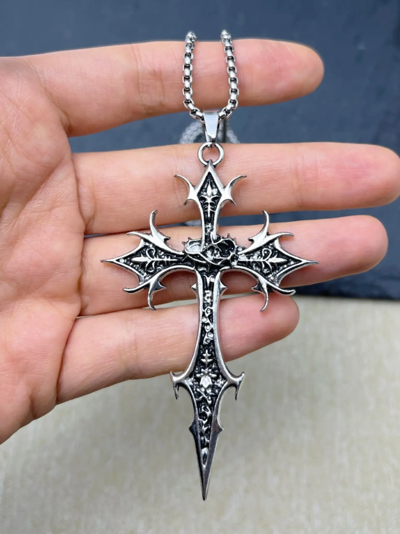 1 piece Gothic Double Sided Cross Pendant Necklace Cross Necklaces Niche Personality Design Hip Hop Retro Punk Streetwear Statement Jewelry Accessories Exquisite Jewelry Gift