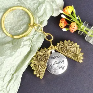 Sunflower Keychain Inspirational,Retro Sunflower Pendant Keychain,  Key Ring With Slogan Engraved Pendant, Ideal Metal Keychain Gift For Men & Women Handmade Perseverance