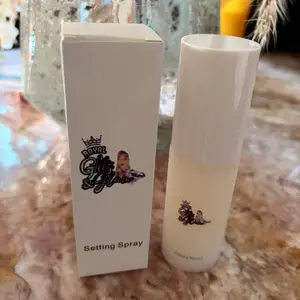 Royal Glitz & Glam Matte , Dewy, and Shimmer Setting Spray