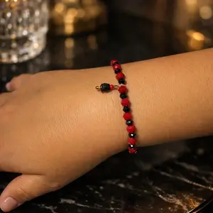 Azabache Beaded Bracelet for Infants - Red & Black Beads with Gold Accents - Stylish & Comfortable Jewelry for Kids
