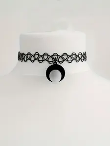 Gothic Minimalist Moon Wrap Necklace, Gothic Witch Jewelry, Punk Fashion Accessory for Women, Perfect for Parties & Halloween Events, Witchy Jewelry