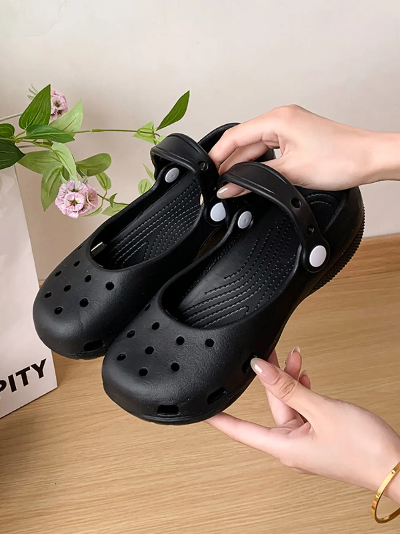Women's Lightweight Eva Slip-On Shoes, Breathable Non Slip, Wide Toe, Comfortable, Suitable for Driving, Street, Beach, Indoor Outdoor, Summer Beach Slippers