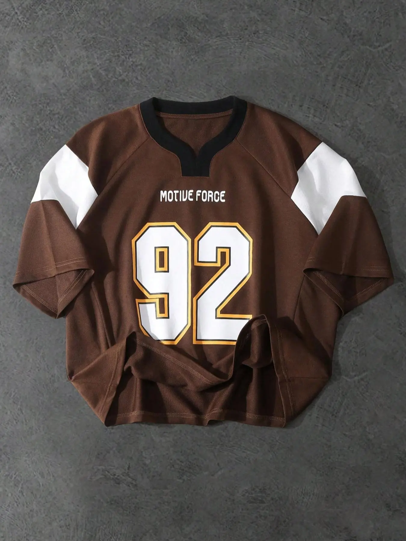 Men's Letter & Number Print V Neck Football Jersey, Graphic Jersey Top, Regular Fit Casual Short Sleeve T-shirt for Daily Wear, Sports Clothing, Sports Tees, Men's for All Seasons