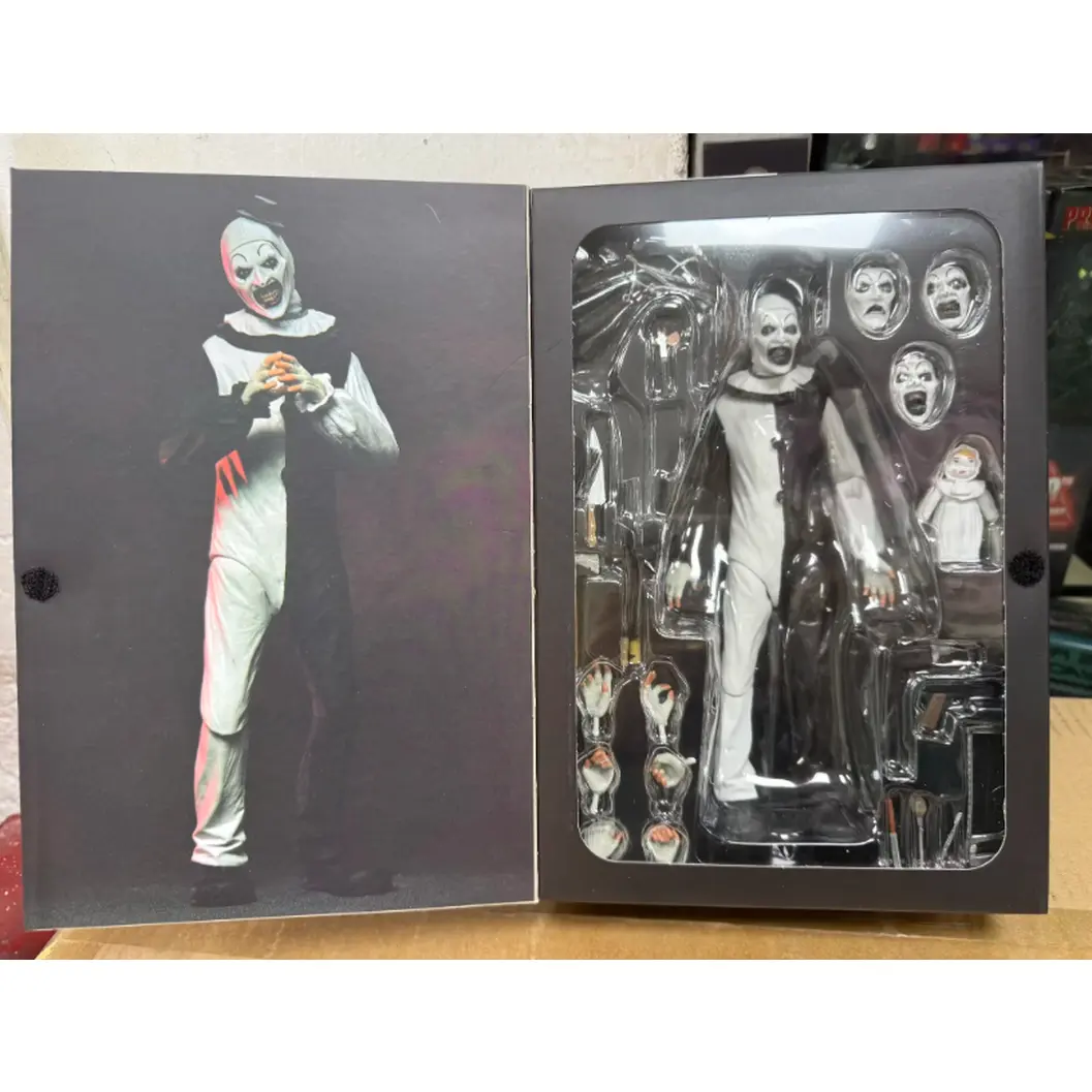 45251 Damien Leone's Terrifier Ultimate Art The Clown 7" Action Figure 45251 Damien Leone's Terrifier Ultimate Art The Clown 7" Action Figure