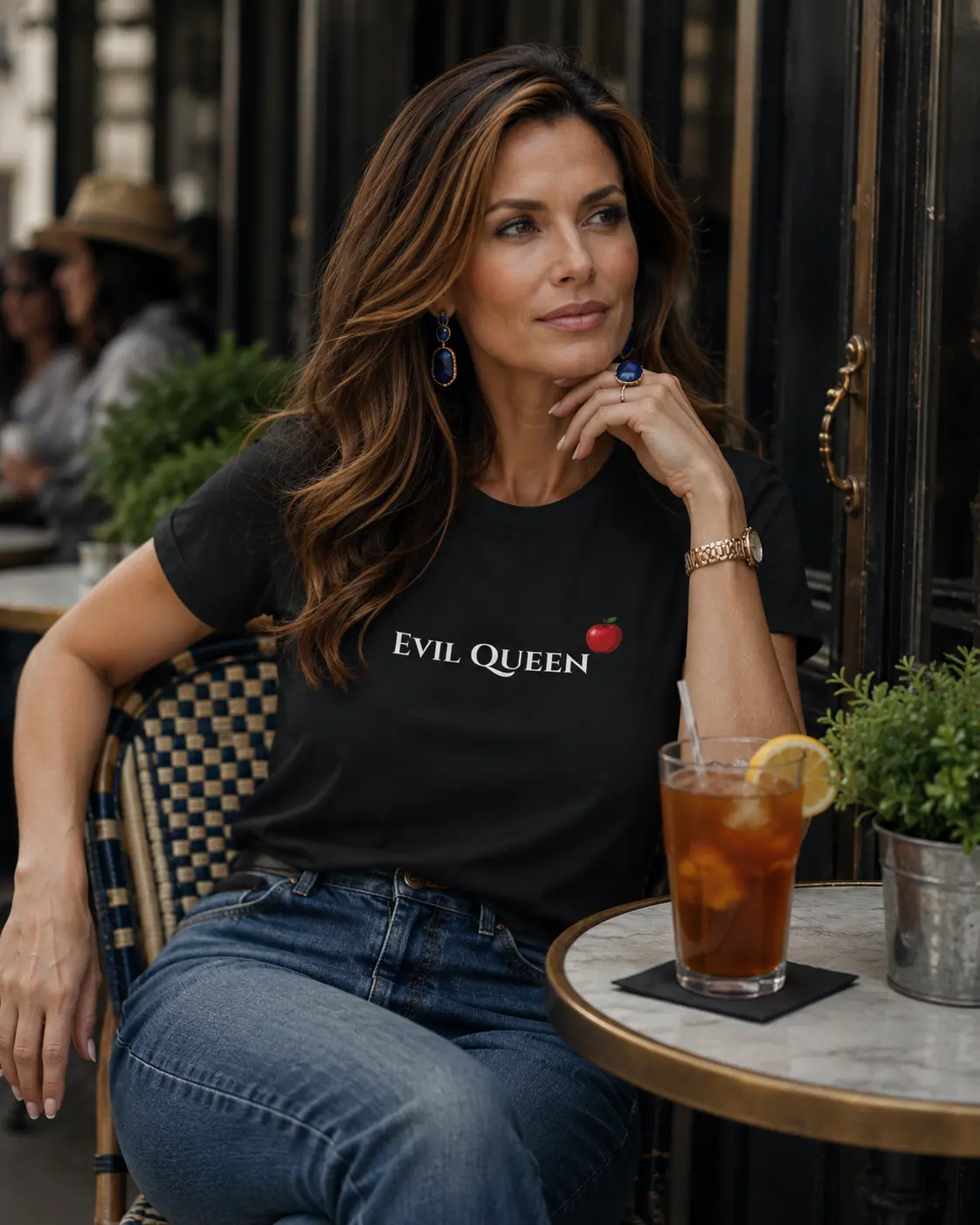 🍎 Apple T-Shirt — Evil Queen™ Classic