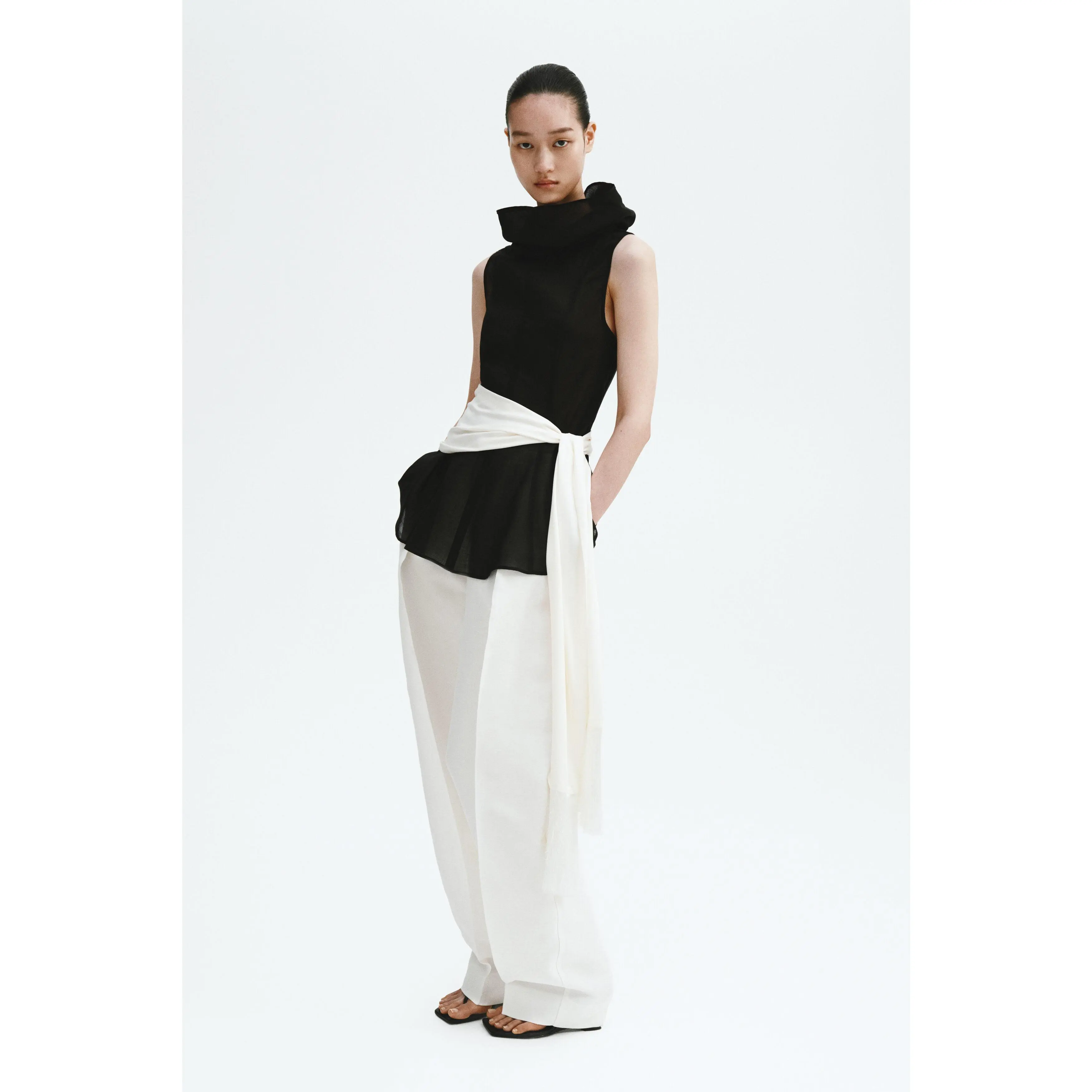 H&M Ramie-blend peplum top