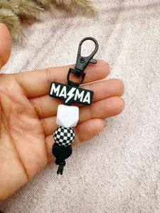 A fashionable MAMA pendant, bag pendant, Letter Charm, Fashionable Jewelry Accessories, suitable for daily wear, and also a surprising exquisite small gift.