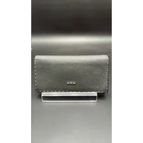 Pre-owned Leather Luxury Bags & Accessories Fendi Selleria Long Bi fold Wallet, Black Date Code: 7M01860722381835. Entrupy ID: HYX6MVJ.