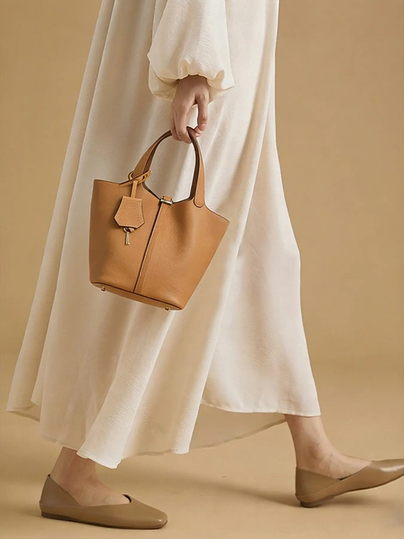 Soft Leather Bucket Bag for Women, Unique Asymmetrical Design, Casual Style, All Seasons, Trendy Handbag, Fashionable Bucket Bag, Elegant Casual Handbag, Casual Everyday Bag, 18cm Small Size