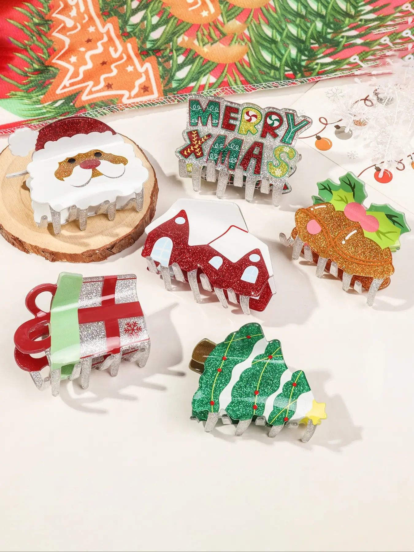 6pcs Christmas Cute Santa Tree Gift Letter Shark Clips Hair Claw Hairpins Super Cute Clips Sweet Ponytail Clip Half Updo Hair Accessory for Holiday Party Use