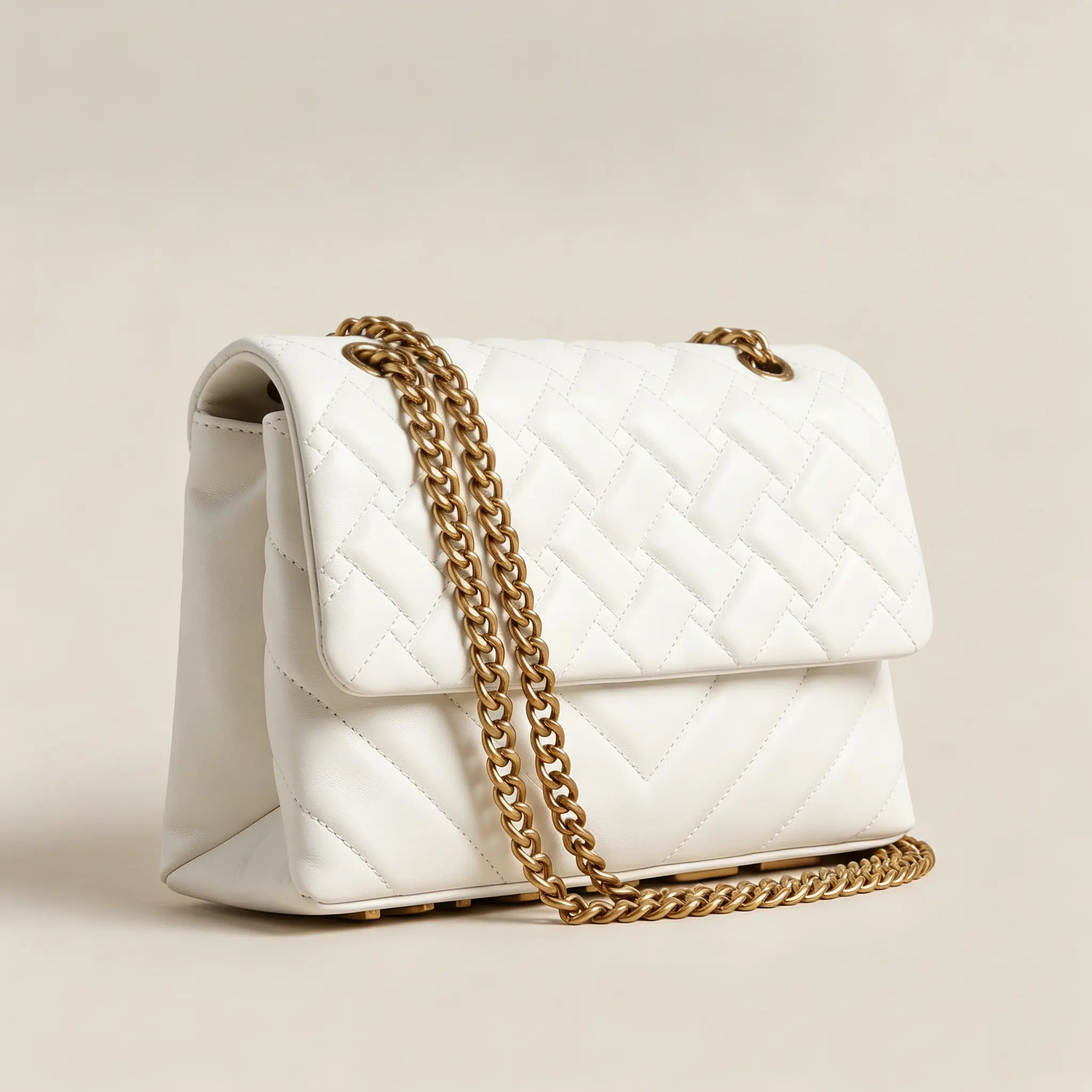 Elegant White and Black Handbag with Gold Chain Strap for Women's Fashion Accessory