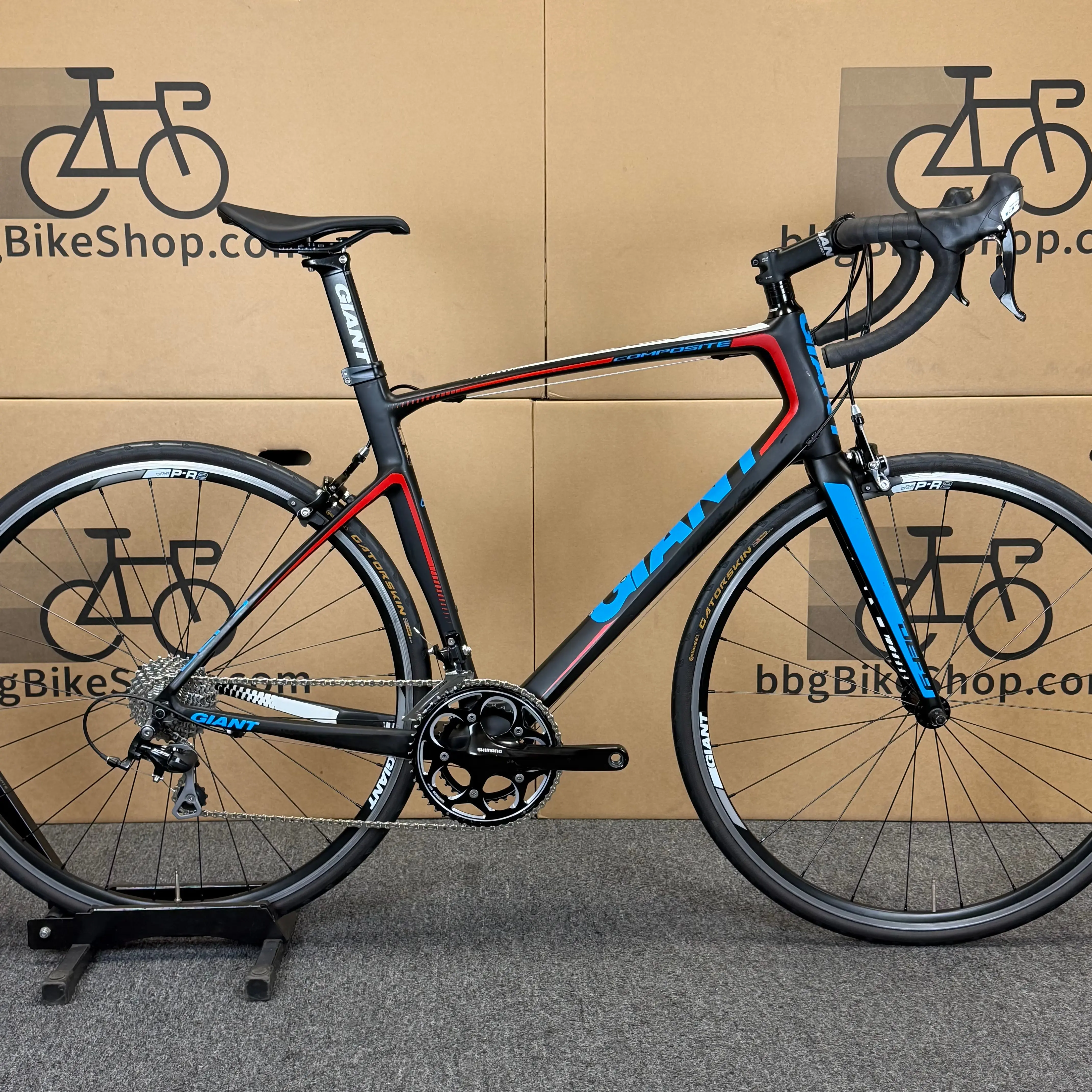 Used Giant Defy, Carbon Fiber Road Bike-2014, Medium / Large 56cm