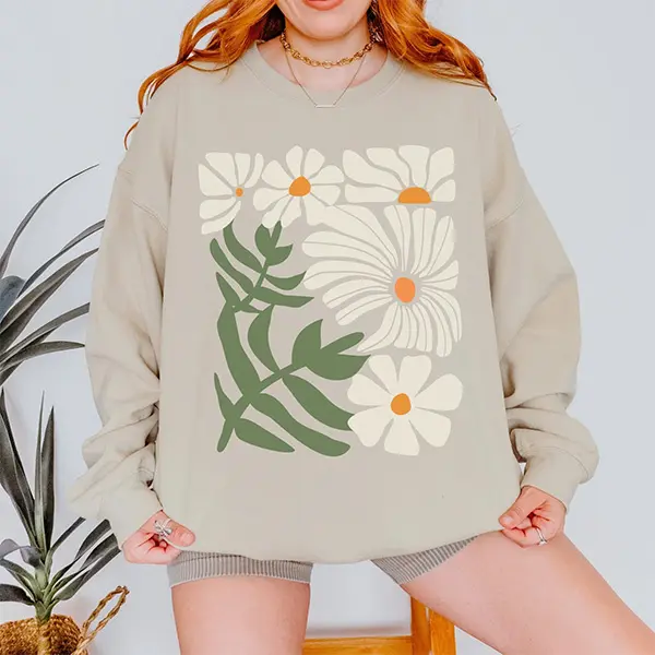 Boho Daisy Fall Sweatshirt, Vintage Sweatshirt, Wildflower Autumn Sweater, Retro Daisy Sweater, Cute Fall Crewneck, Wavy Flower Top