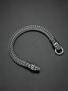Titanium Steel Vintage Snake Bracelet for Men, Zodiac Snake Charm, Hip Hop Dual Snake Head Wristband, Retro Style Jewelry Accessory