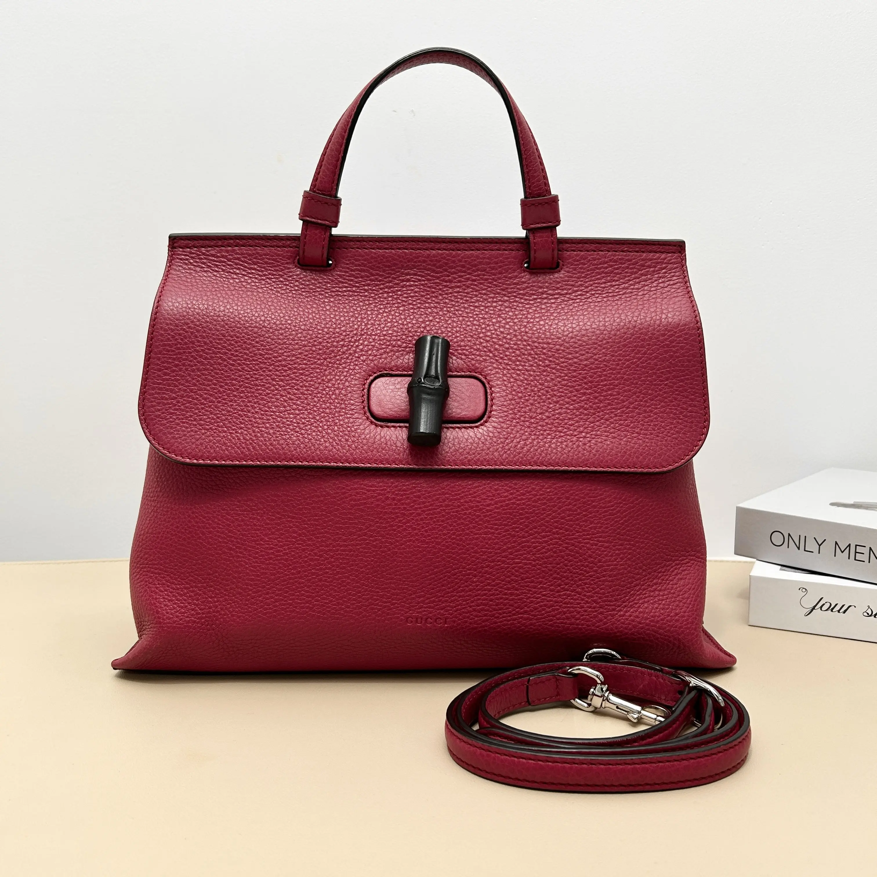 Pre-owned GUCCI Calfskin Tote Bags Fuchsia Grain Bamboo Turn lock Flap Tote Bag B8063003