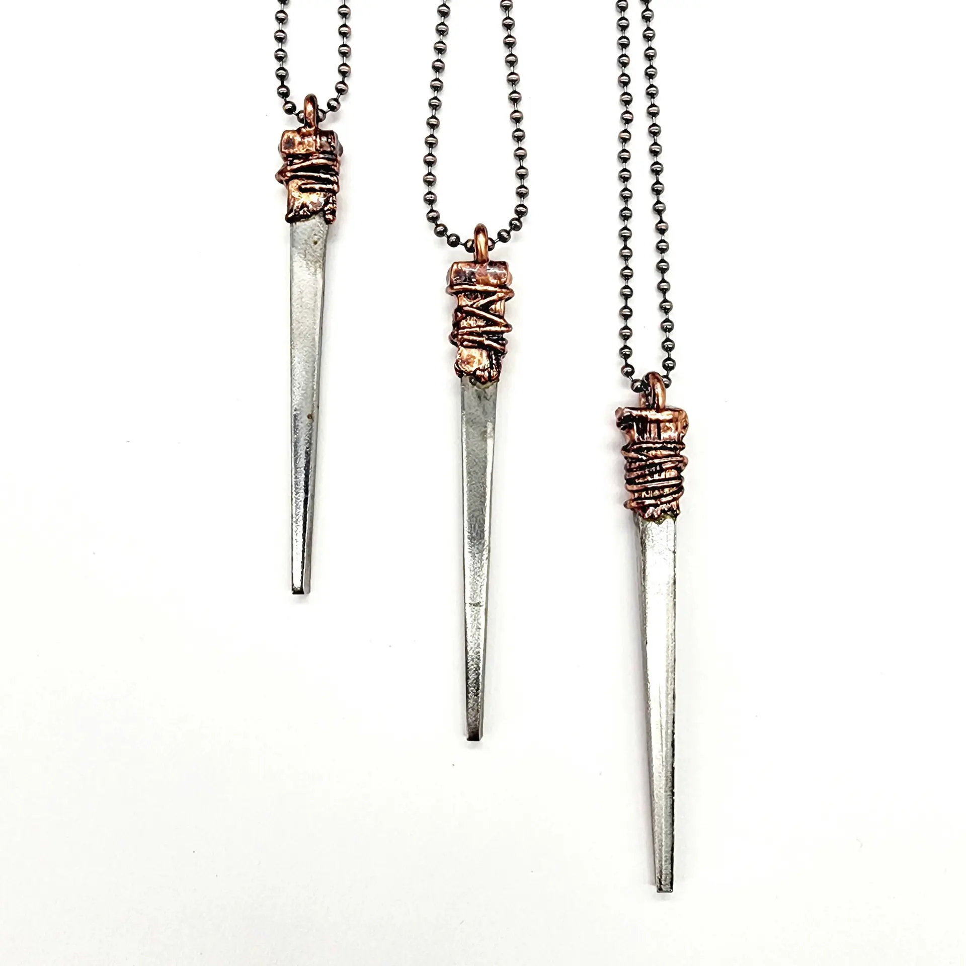 Coffin Nail Necklace - Antique Copper Link Chain, 1-Piece Metallic Nails Design, Antique Look Casual Wear Costume Jewelry