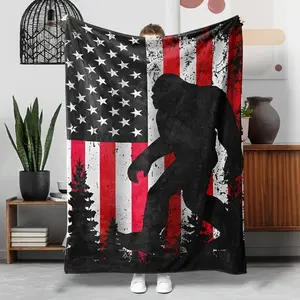 American flag Bigfoot wool blanket, vintage American flag and Bigfoot throw blanket, soft and comfortable home decoration for autumn and winter.