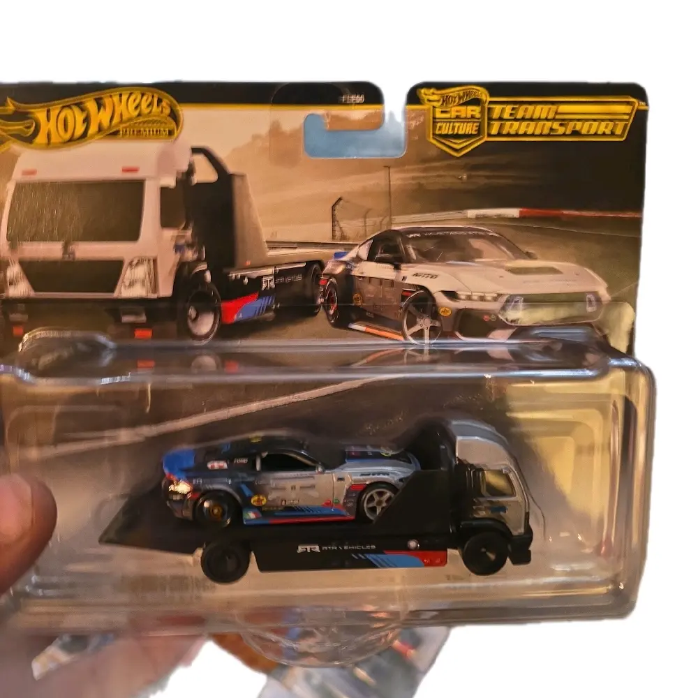 Hot Wheels Premium Team Transport Mustang GT4 Race Car Hauler " hoth weels