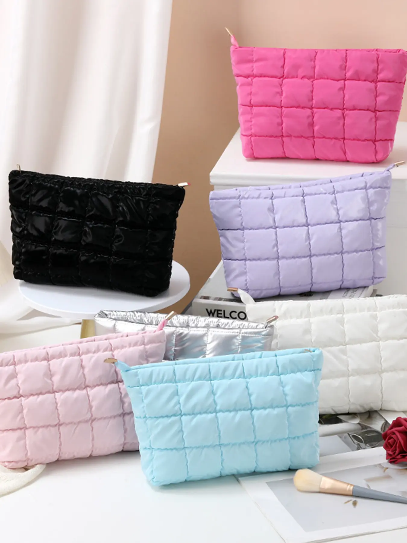 Lingge Lightweight and Practical Handbag, Portable Multi color Large Capacity Bag, Can also be used as Storage Bag, Makeup Bag, Cosmetic Bags, Travel Beauty Bag, Can accommodate cosmetics, mobile phones, and personal items, Handheld Cosmetic Pouch