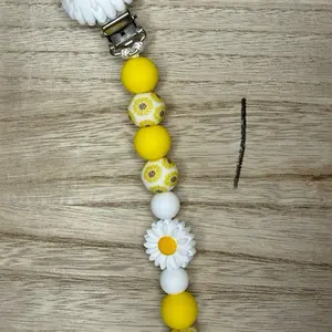 Paci Clips
