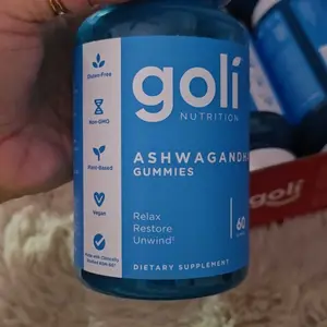 Product Review of 6 Bottles of Goli Ashwagandha & Vitamin D Gummy - Mixed Berry, KSM-66, Vegan, Plant Based, Non-GMO, Gluten & Gelatin Free from E**a