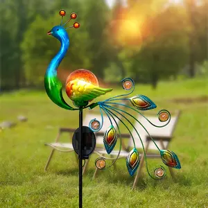 Peacock shape solar metal statue, courtyard, lawn, gardening, outdoor accessories, outdoor decorative lighting, color-changing lights, peacock statue lights