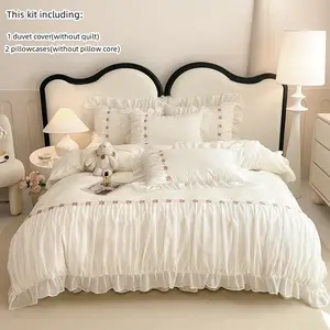 3pcs Korean embroidery lace bedding includes duvet cover and pillowcase (excluding core). The fabric is comfortable, soft, and breathable, and the duvet cover has a zipper for easy removal and washing. It is suitable for all seasons Soft Bedding Sets
