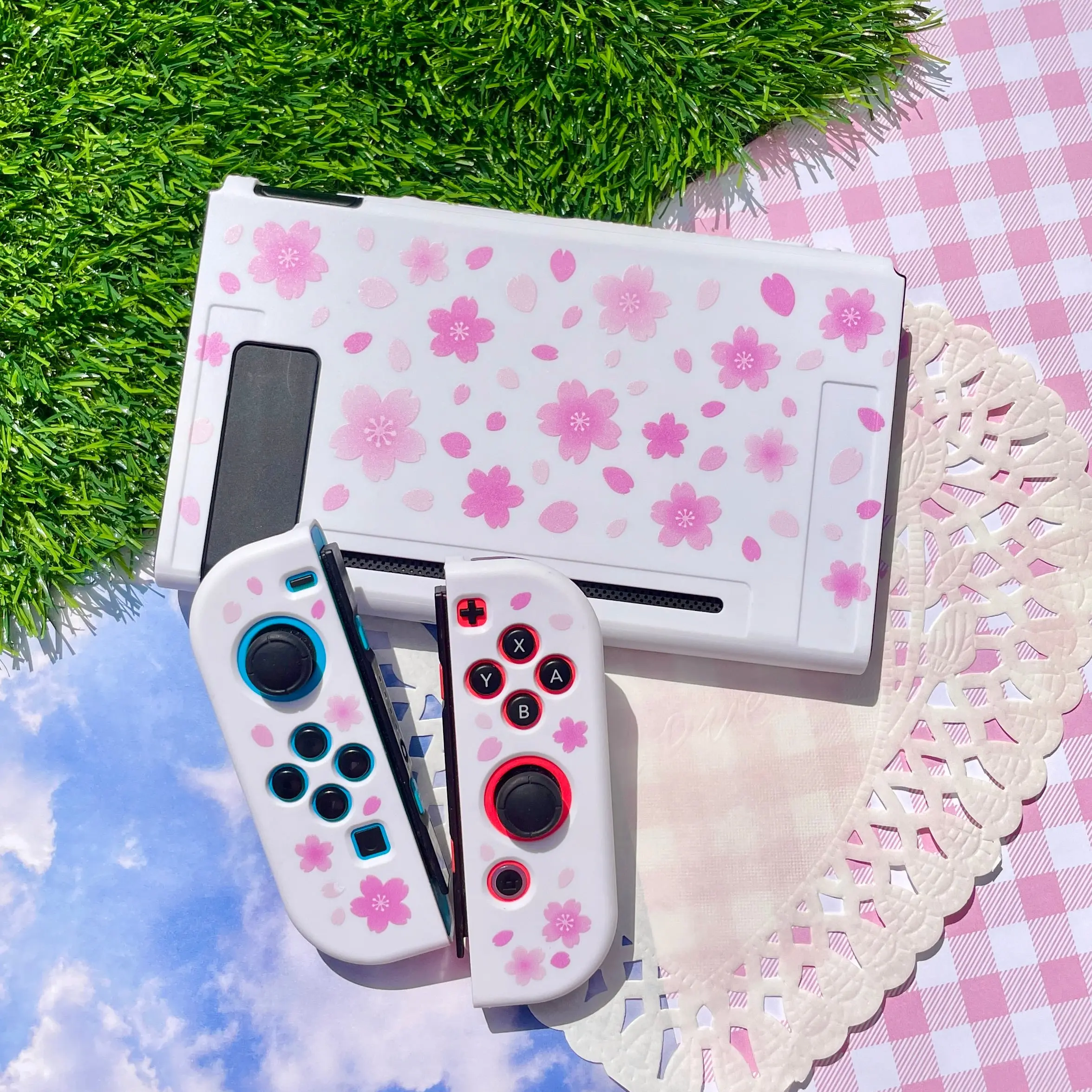 Sakura White Nintendo Switch Case