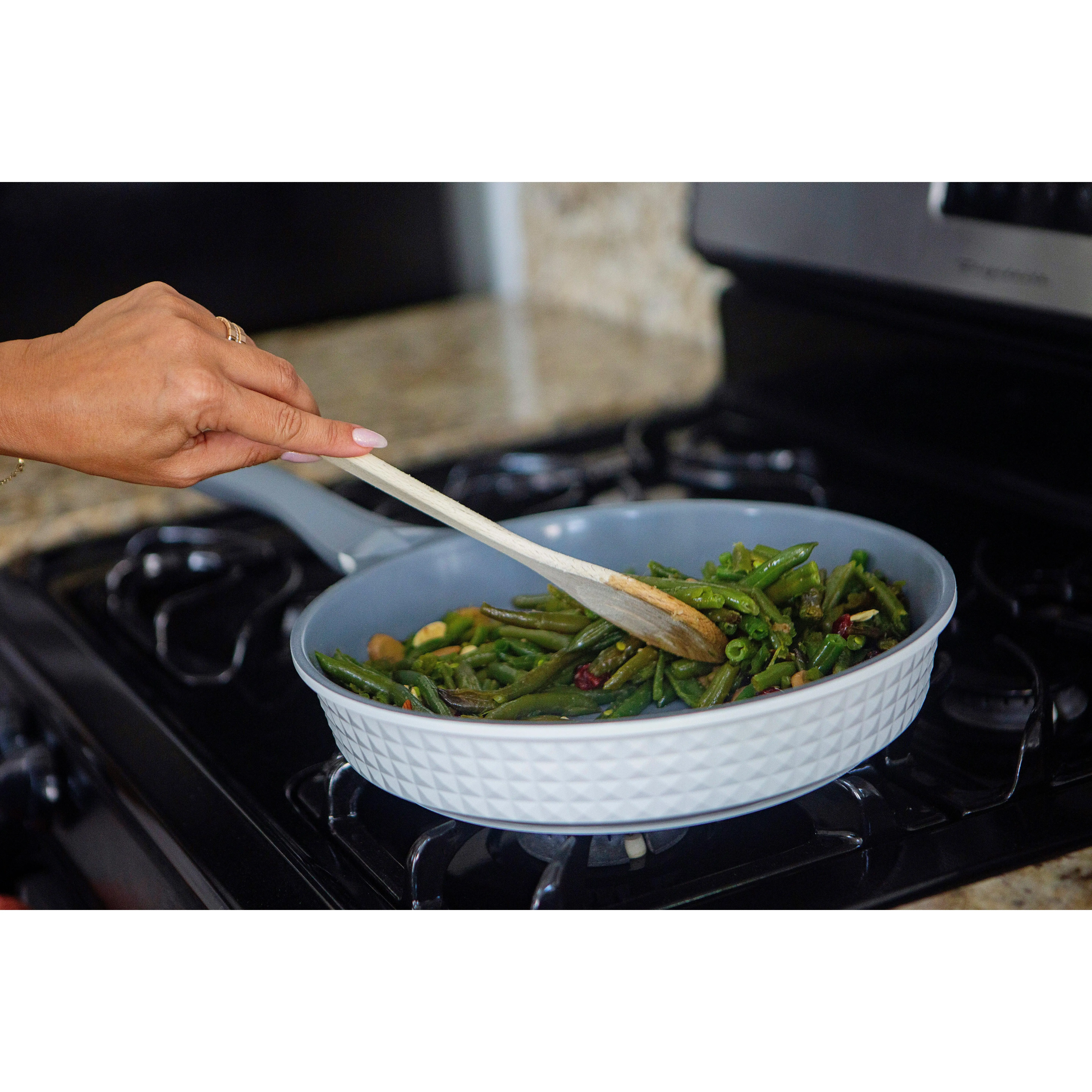 White Diamond Cast Aluminum Fry Pan