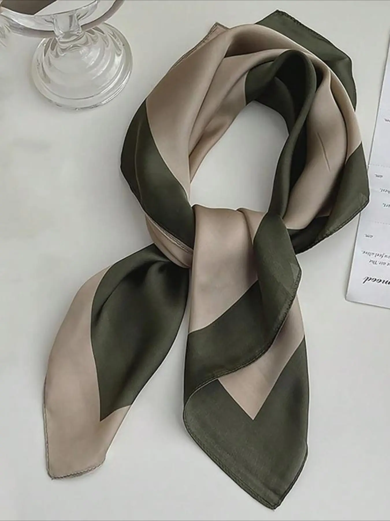1pc Satin Double-Sided Square, Fashionable Elegant Handkerchief, Hair Tie, Women's Headband, Fashion Hair Scarves, Double Sided Scarf, Headscarf