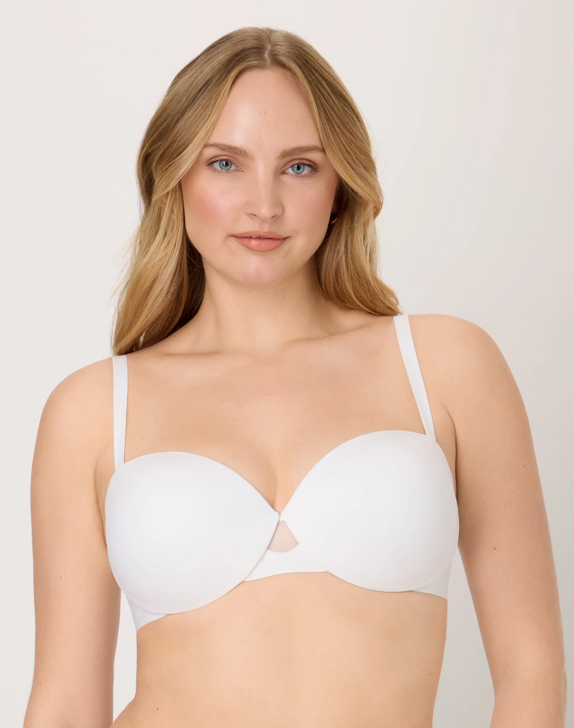 Maidenform DreamWire Multiway Strapless Bra with Underwire Lightweight Shaping Fabric Convertible Straps No Show Smoothing Cushioned Support Wedding Bra DM2310
