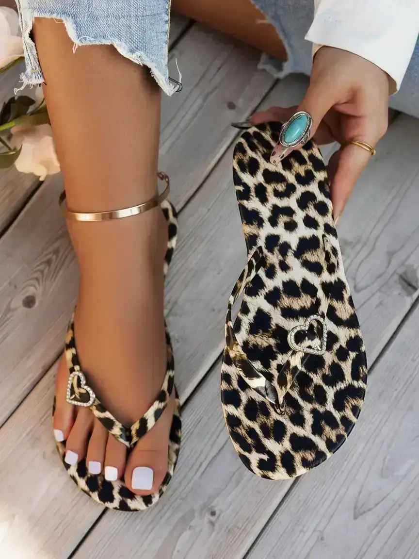Women's Fashion Leopard Print Flip Flops, Leopard Print Sandals, Casual Trendy Sandals, Casual Comfortable Footwear for Summer, Lightweight Breathable Shoes for Beach Vacation