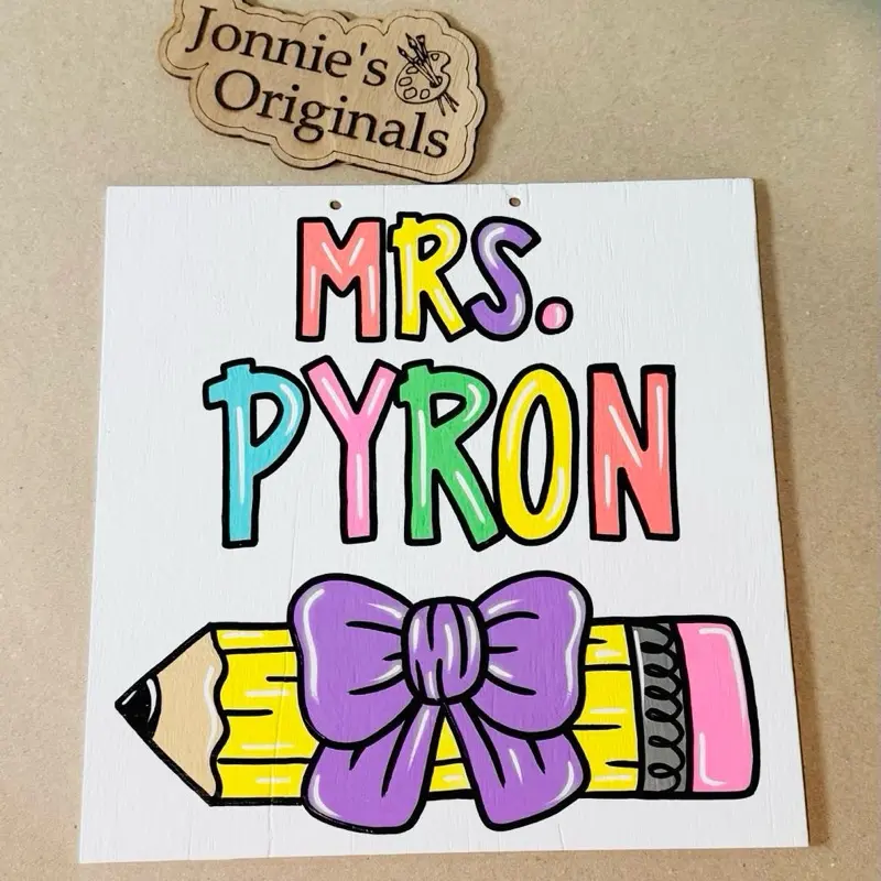 Jonnie’s Originals - Personalized Door Hanger for Teachers - Hand Painted Wooden Sign with Custom Name - Classroom Decor for Back to School