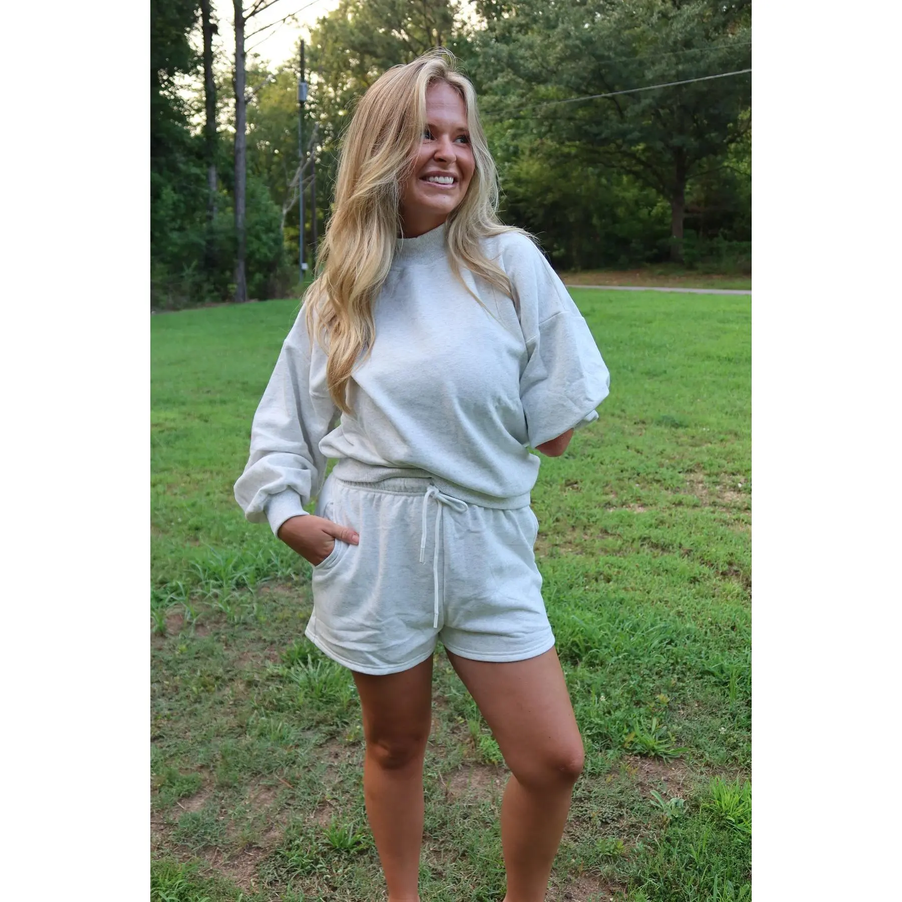 Mock Neck Sweatshirt + Shorts Set || White Melange