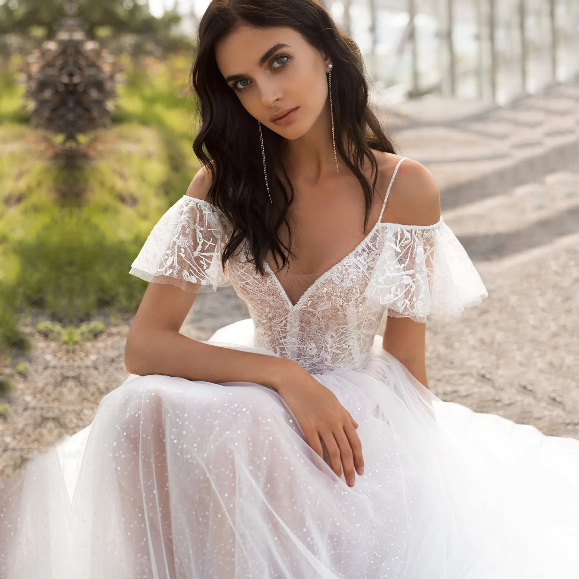 2025 plus size wedding dress slim fit slim shoulders lace flower one shoulder women