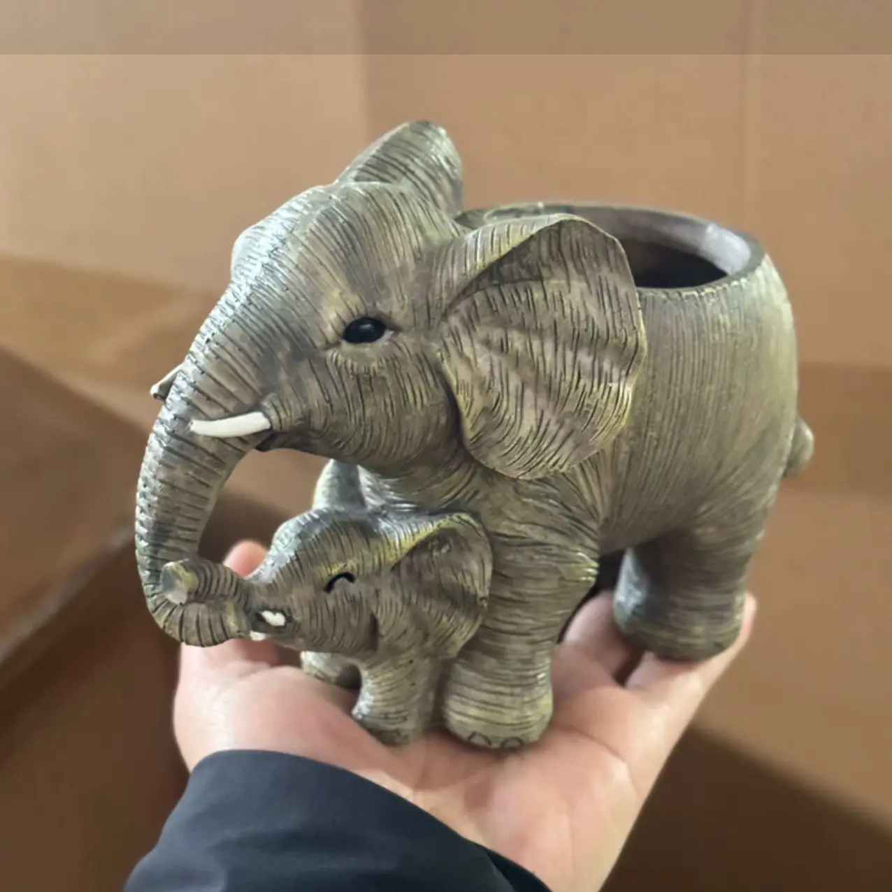 Charming Elephant Succulent Planter, Handmade Resin Flower Pot, Textured Design, Lightweight Durable, Indoor Outdoor Decor, Planter Pots
