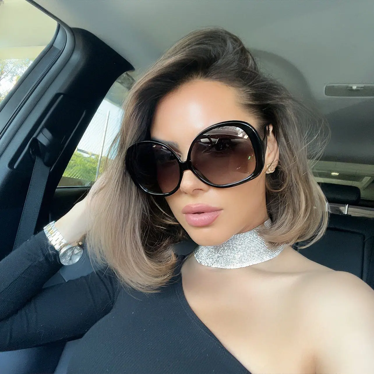 SHADZ Big Lorena Women's XXL Super Oversized Round Dark Tinted Lens Sunglasses - Modern, Vintage Style Fashion Glasses, Full UV400 Protection, Half-Face Eyewear Accessories for Beach
