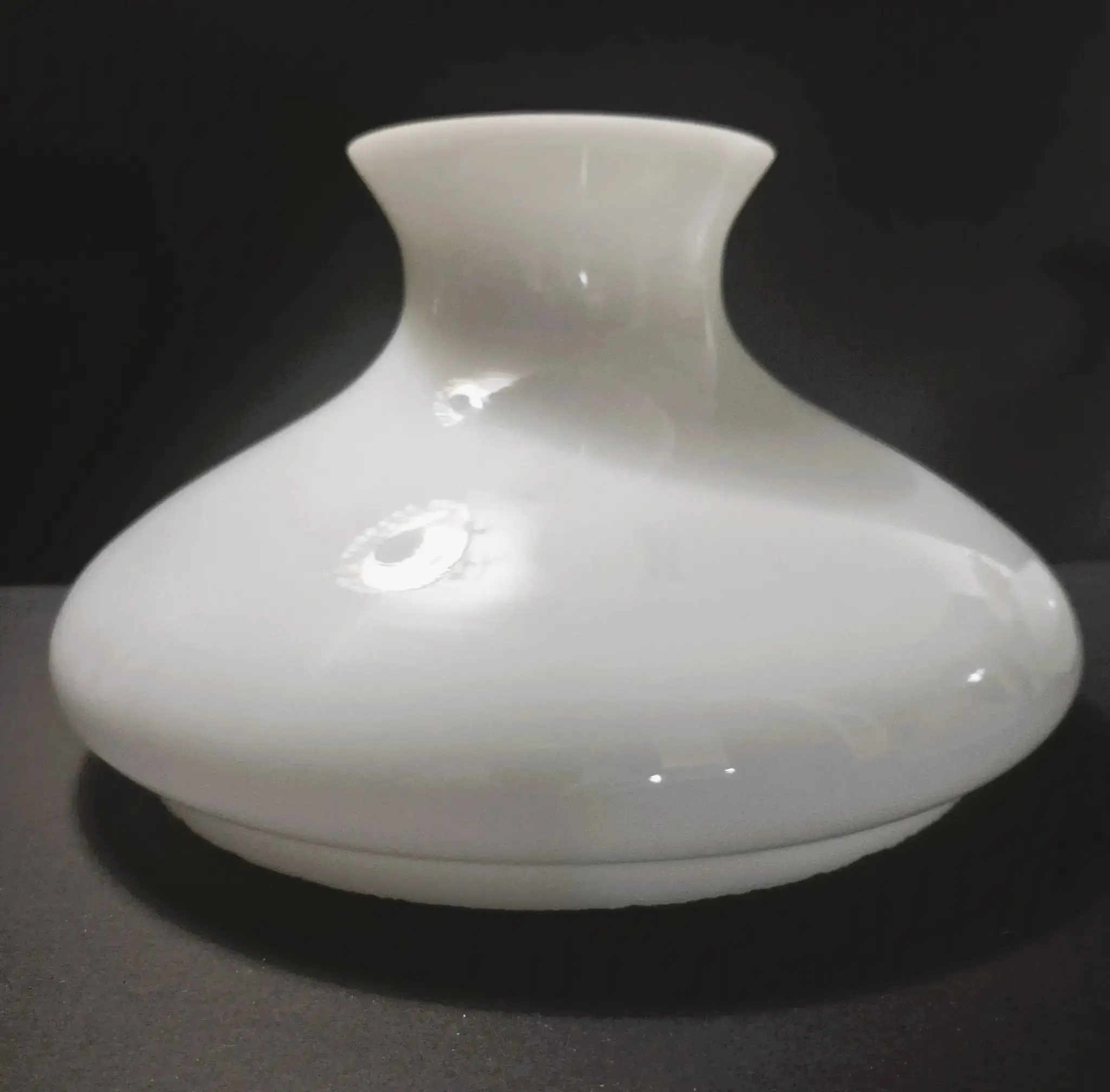 62540 Opal Plain Top Tam O'Shanter Glass Lamp Shade – 10" Diameter, 3¼" Chimney Opening