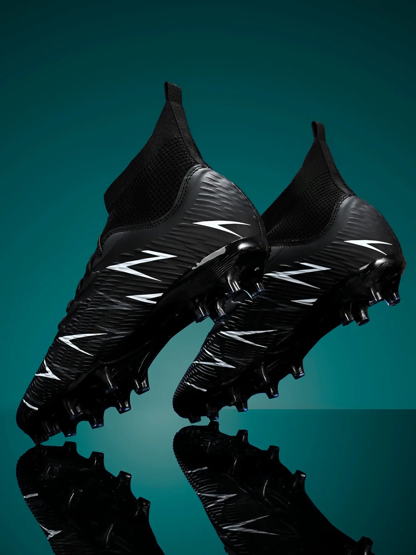 Men's Sports Football Shoes, Sports Lace Up Soccer Shoes, TF Soccer Shoes, Football Cleats, Football Field Boots, Training Shoes for All Seasons