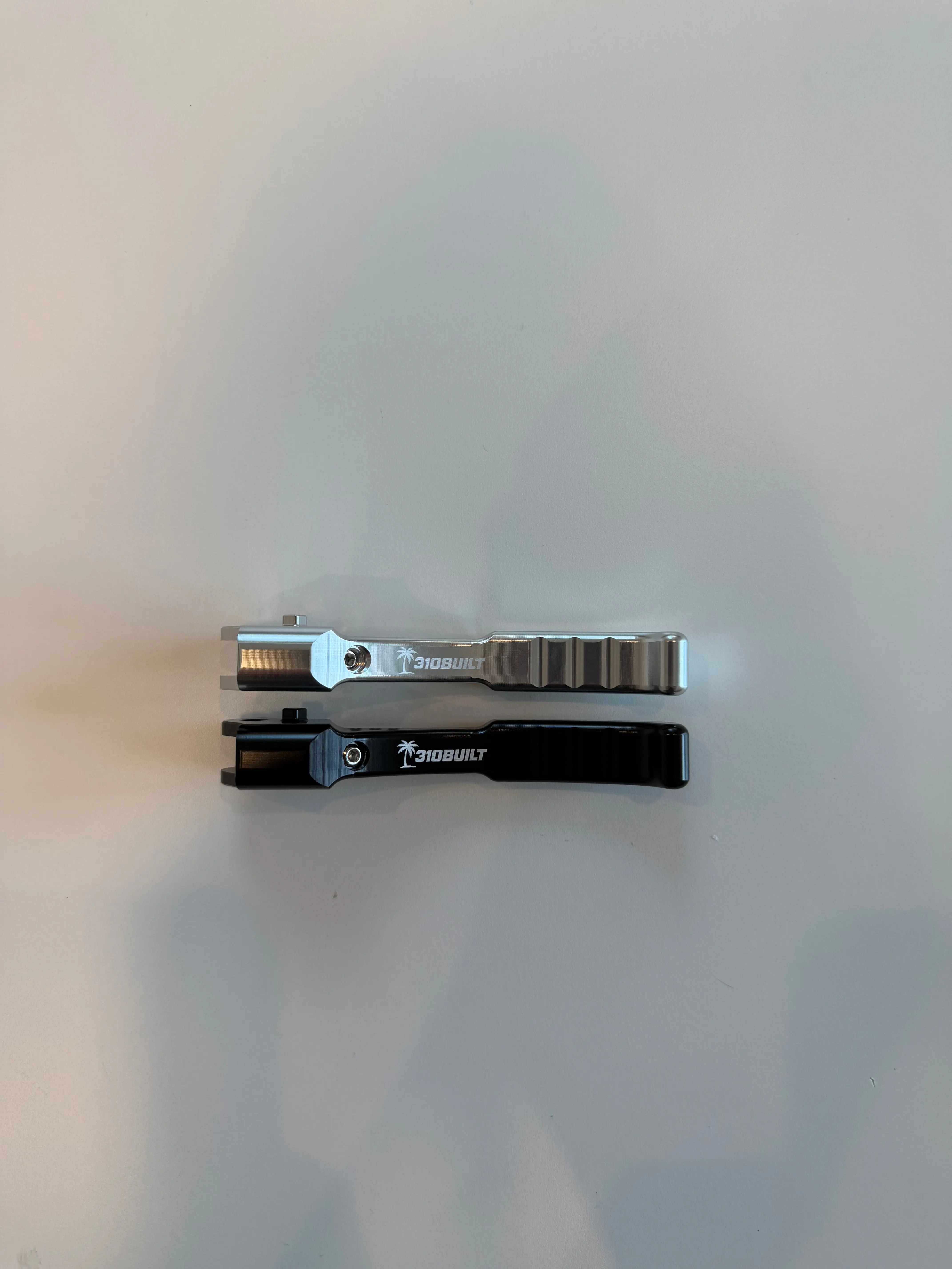 Rear ub brake levers ￼