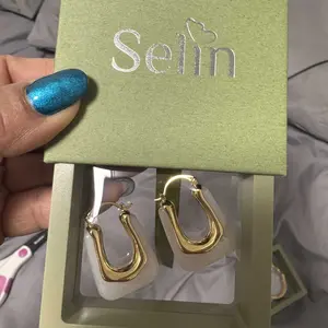 Retro Resin Hoop Earrings for Women – Unique U-Shaped Statement Earrings